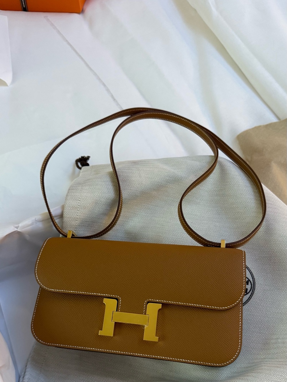Constance Elan Bag in Gold Brown